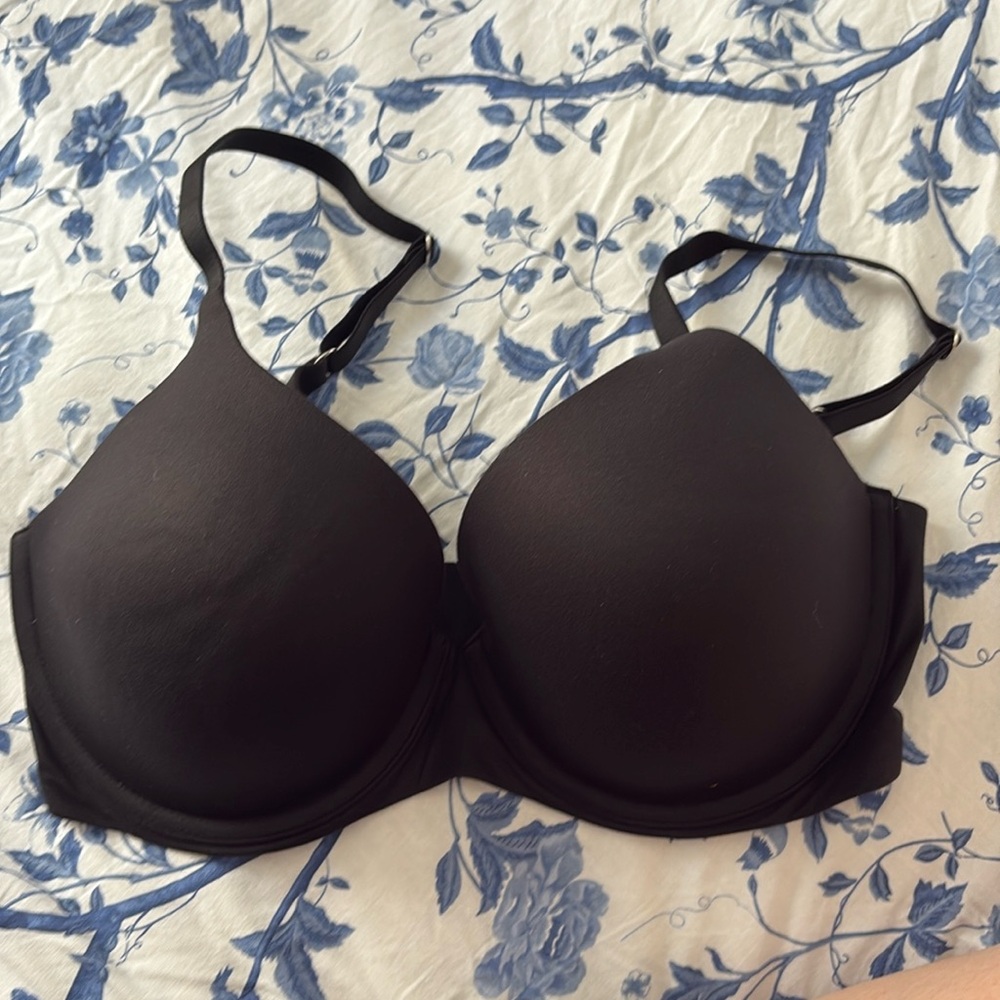 New black 32DDD bra